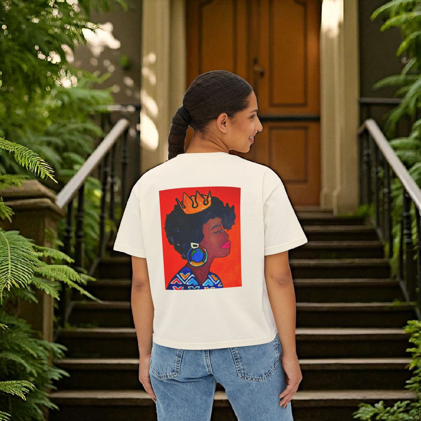 Crowned Black Woman Art Graphic T-Shirt, Afrocentric Women's Boxy Tee