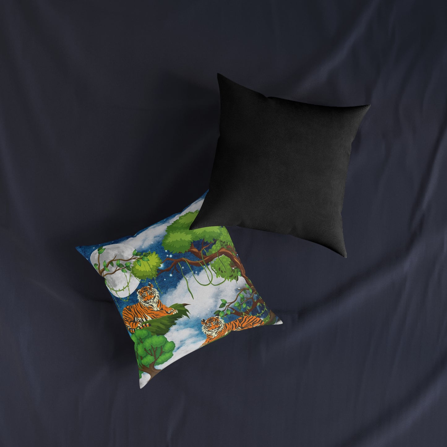 Cozy Tiger Jungle Square Pillow - Perfect for Nature Lovers