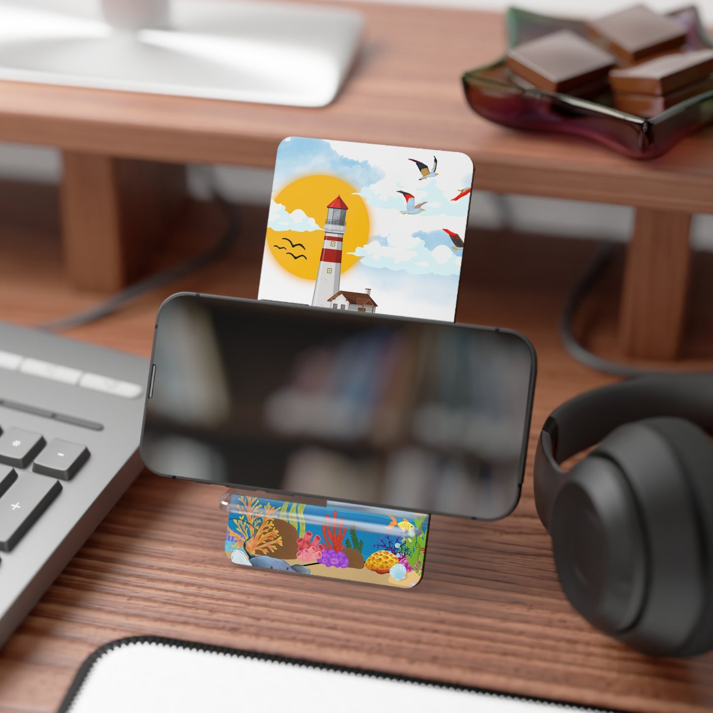 Colorful Ocean-Themed Smartphone Display Stand
