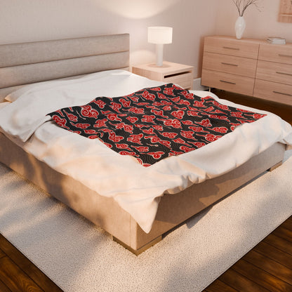 Akatsuki Cloud Pattern Velveteen Plush Blanket — Japanese Anime Inspired Red Cloud Throw
