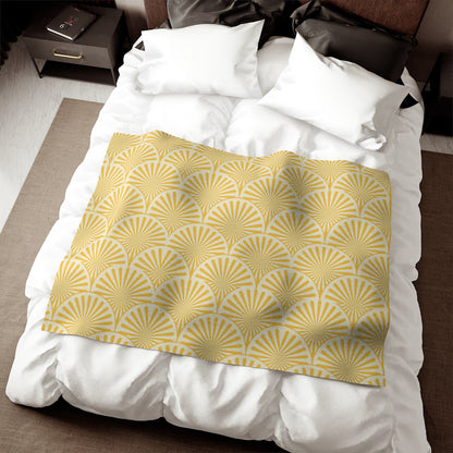 Golden Art Deco Fan Pattern Sweatshirt Blanket — Cozy Retro Throw for Home & Gifts