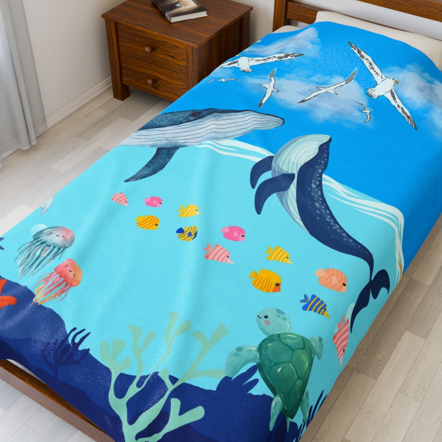 Whale & Ocean Scene Velveteen Plush Blanket – Cozy Decor for Ocean Lovers & Kids