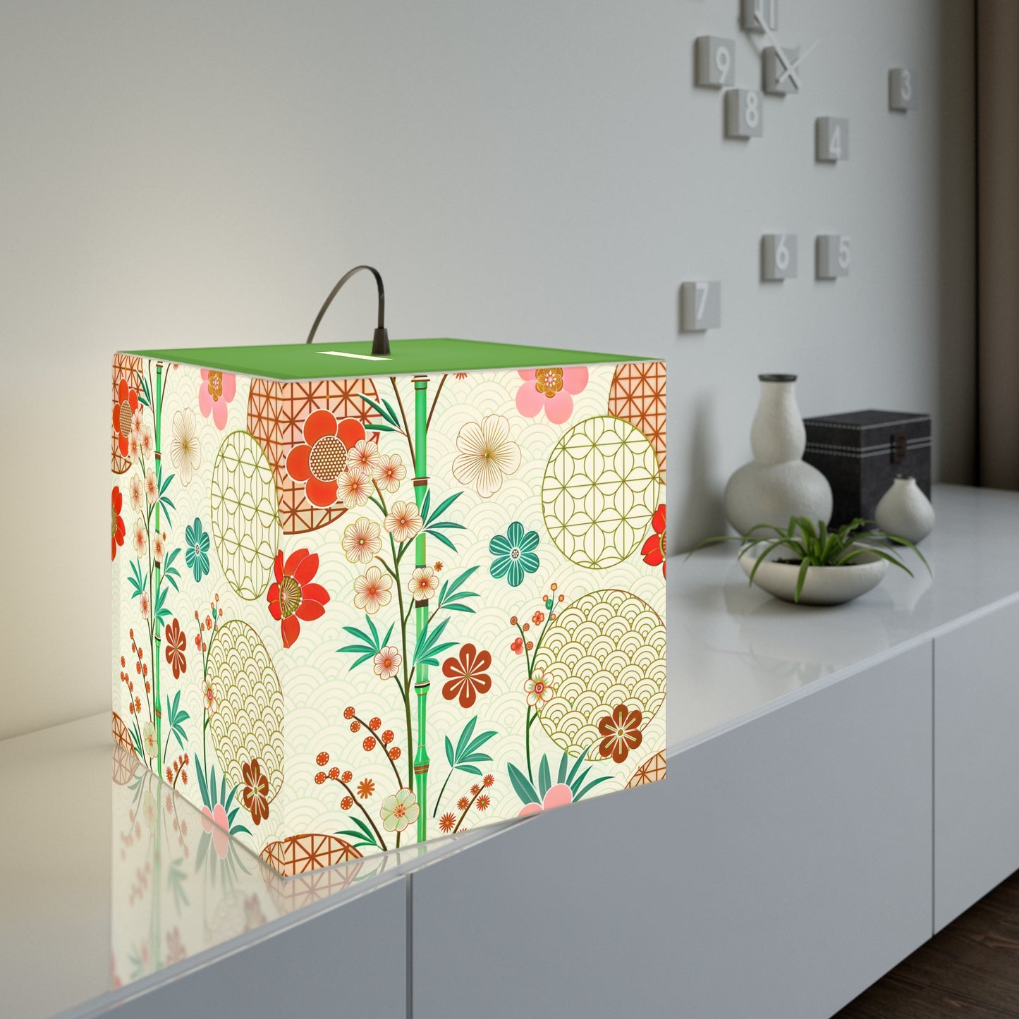 Japanese Floral Cube Lamp — Vintage Sakura Pattern Light Cube