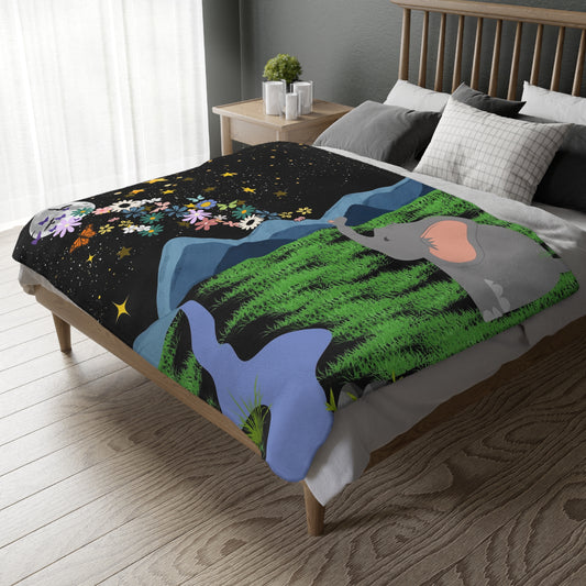 Soft Animals and Nature Themed Velveteen Microfiber Blanket, Cozy Gift for Kids