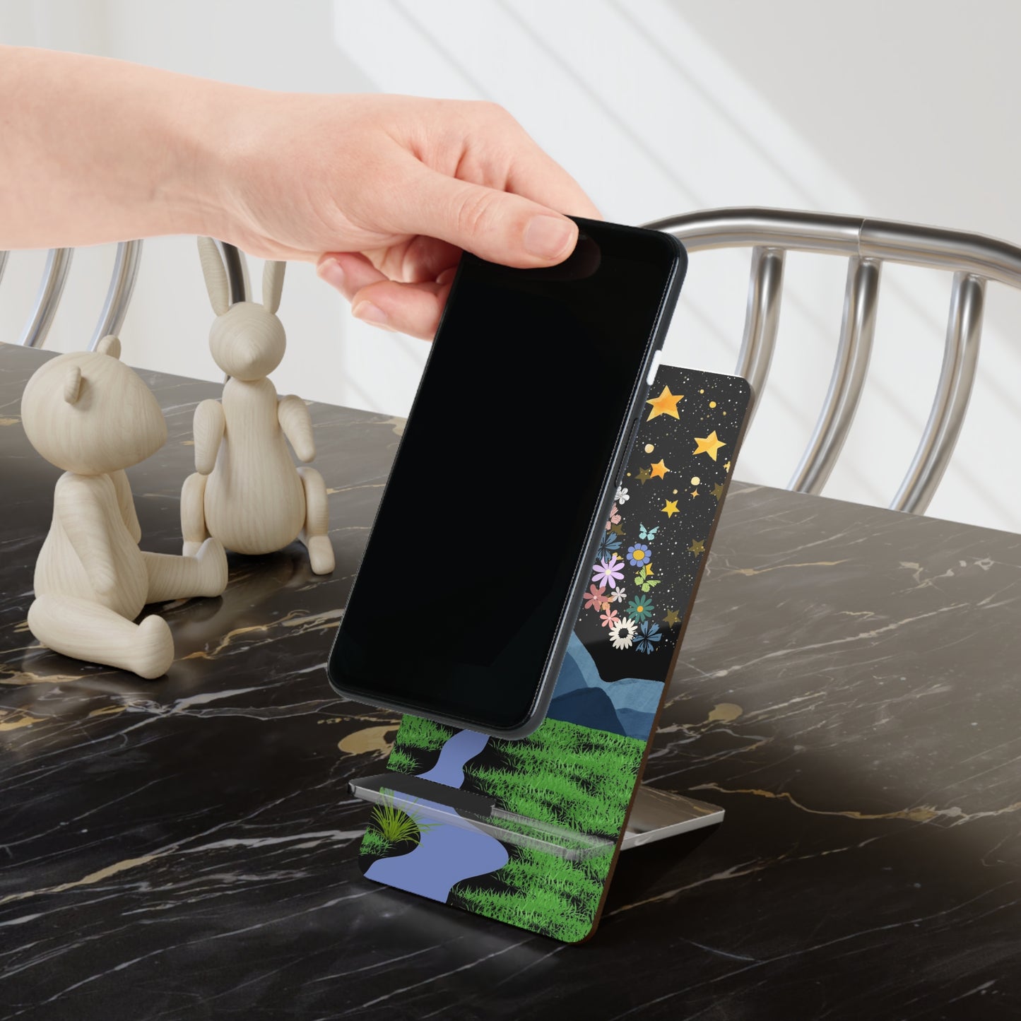 Floral Celestial Smartphone Stand - Aesthetic Mobile Display for Home or Office