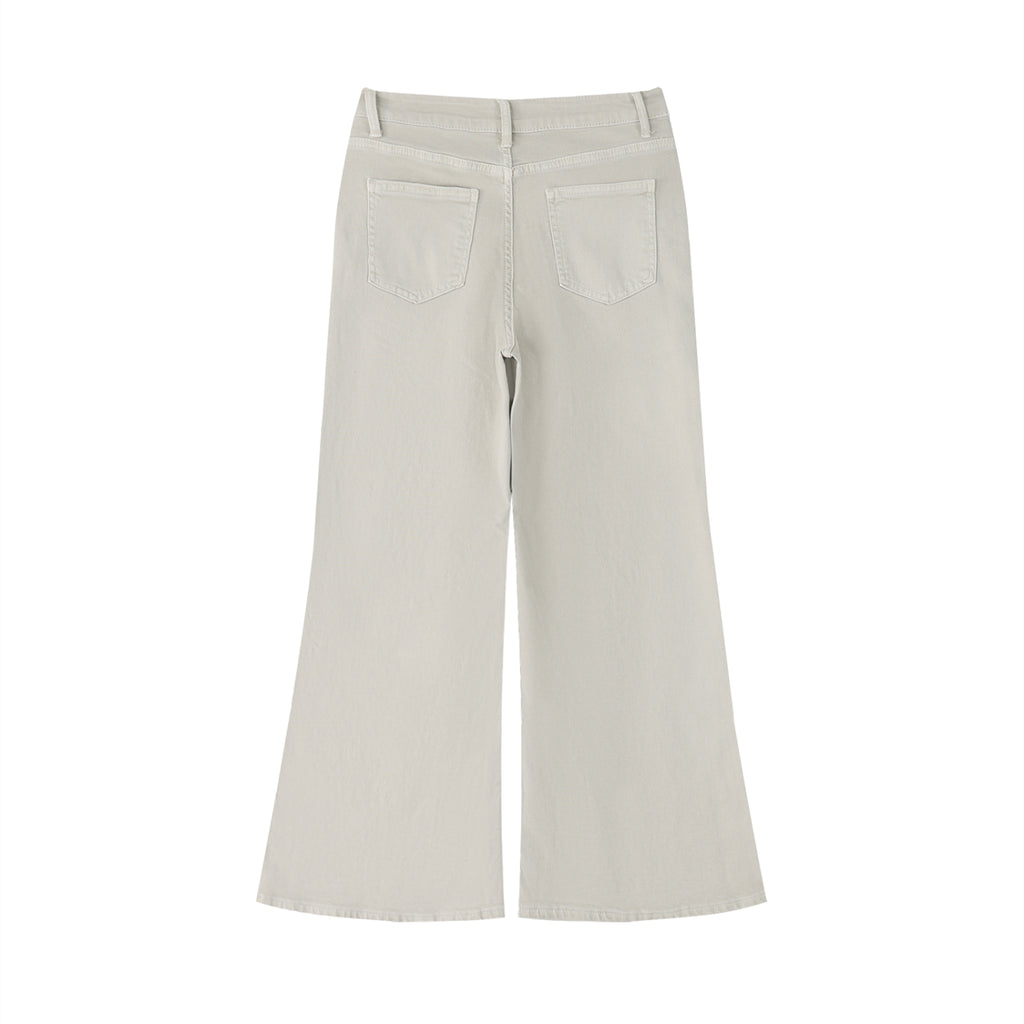 Vintage-Wash Flared Women’s Jeans Featuring an Afro-Music Themed Graphic ODMPOD
