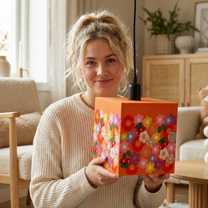 Floral Cube Lamp — Colorful Daisy Light Cube for Bedroom & Nursery