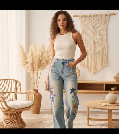 Women's Sticker Themed Graphic Sun Fade Raw Hem Denim Jeans