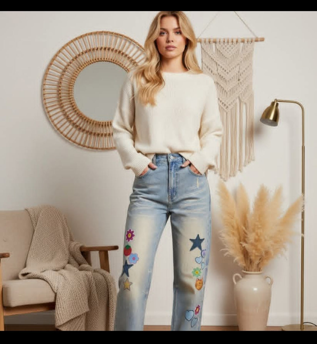 Women's Sticker Themed Graphic Sun Fade Raw Hem Denim Jeans