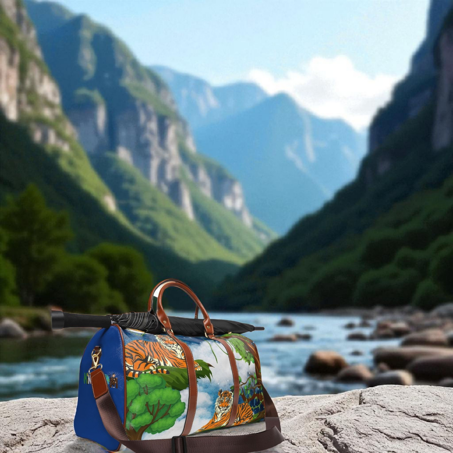 Wildlife Waterproof Travel Bag - Artistic Tiger Design for Adventurers